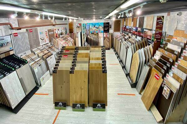 Широкий ассортимент напольного покрытия Широкий ассортимент напольного покрытия