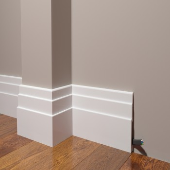 Плинтус напольный Decor Dizayn DD705